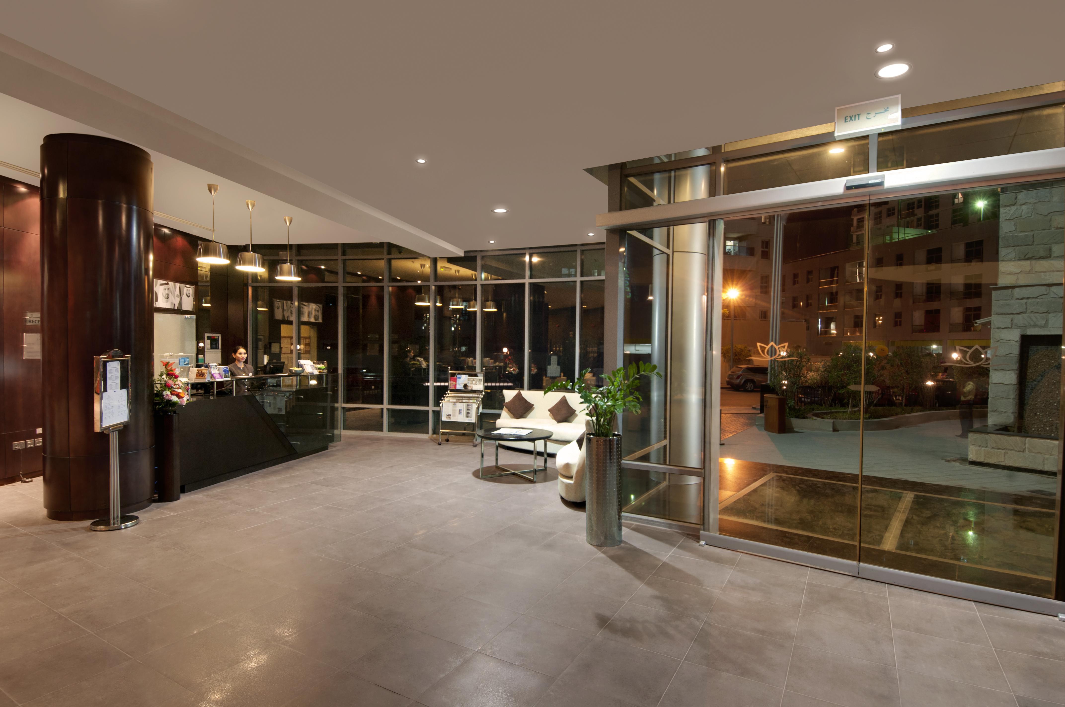 Signature Hotel Apartments And Spa Dubai Exterior photo