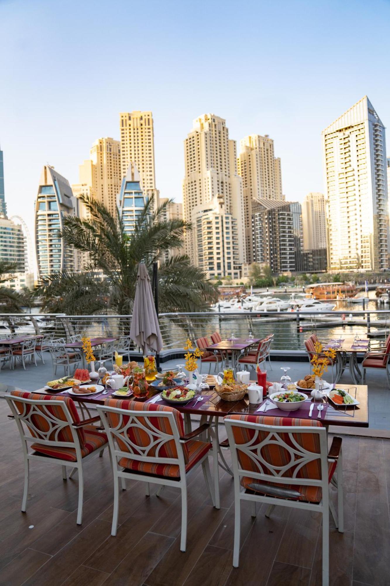 Signature Hotel Apartments And Spa Dubai Exterior photo