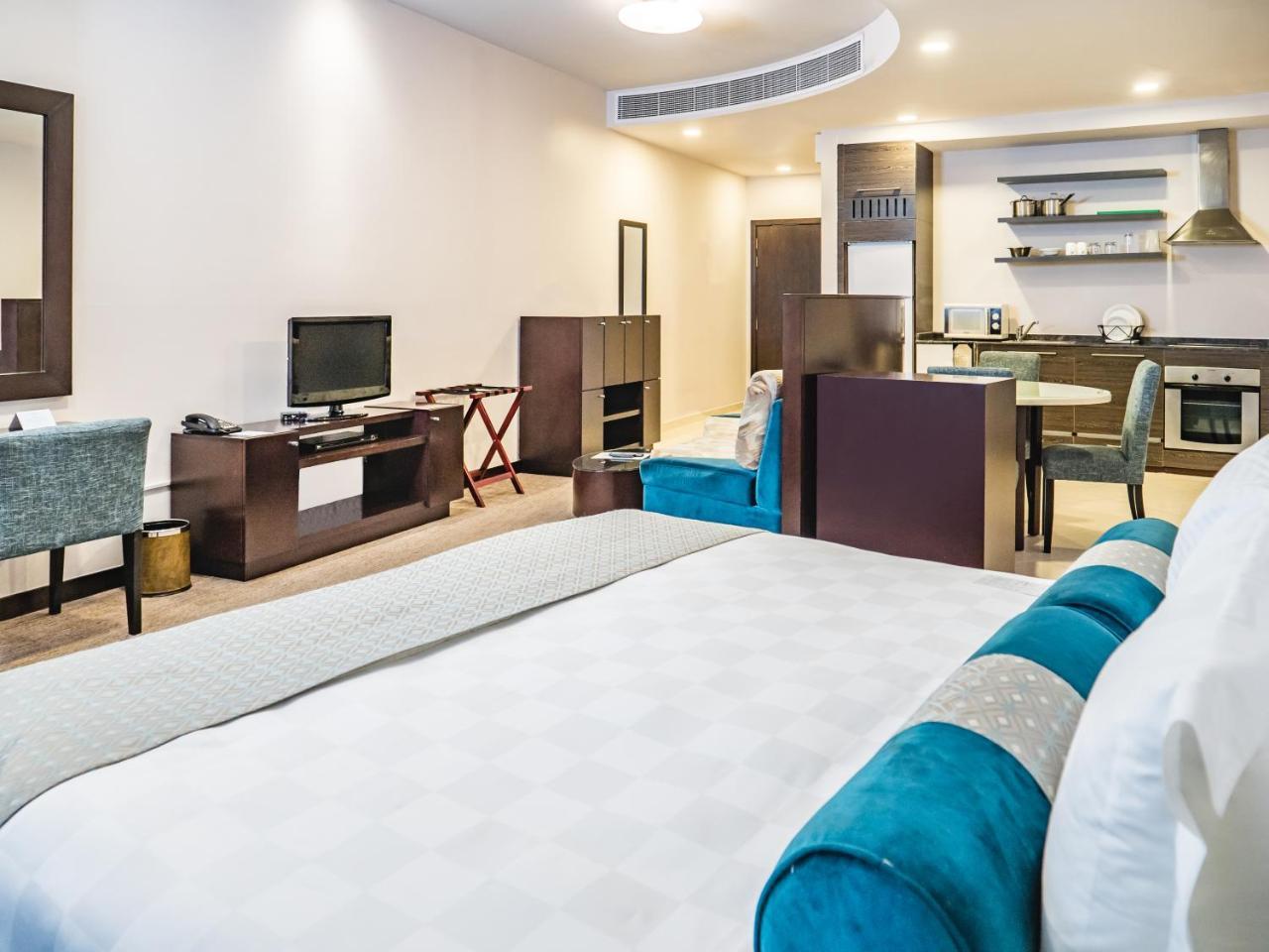 Signature Hotel Apartments And Spa Dubai Exterior photo